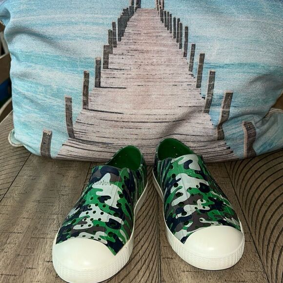 Camo Natives Made 4 Adventure ⛺️ Great at Pool 🏊 or beach 🏖️ easy to clean 🧼 - Picture 1 of 17